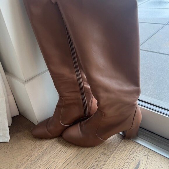 Stuart Weitzman Yuliana 60 Knee-High Zip Boot in Cappuccino - Size 6.5 - Picture 5 of 10